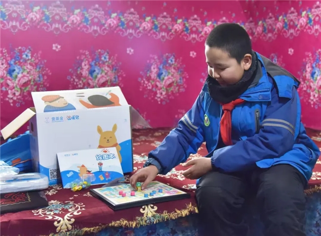 壹基金温暖包项目在新疆：助力孩子温暖成长(图1)