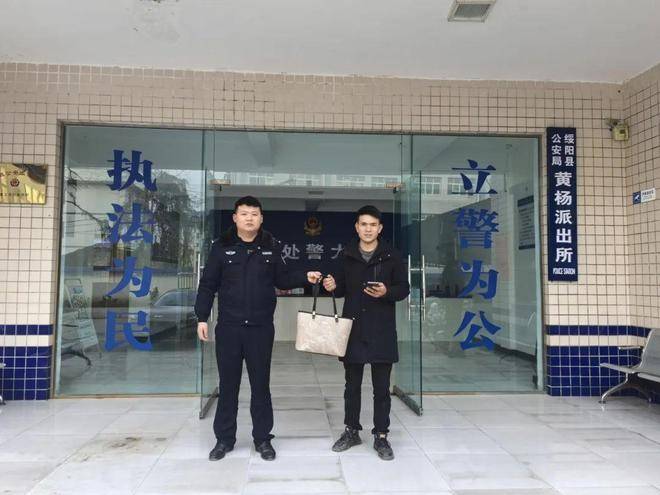 春节我在岗这些年味里的暖心警事让守护更有温度(图2)