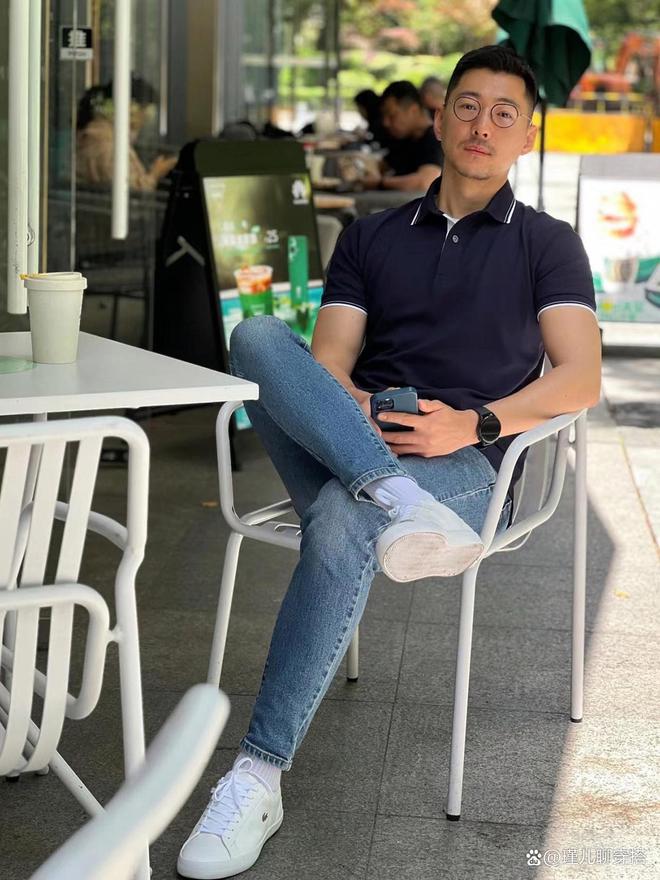 若是身穿的衣服不符合场合要求显得突兀违和随之拉低颜值气质(图10)